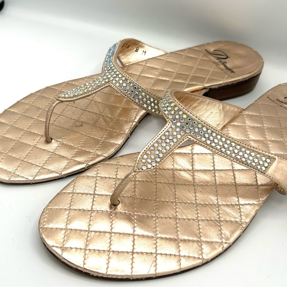 Delman Warm Gold jeweled leather thong Sandals 8M Like new rare elegant sandals